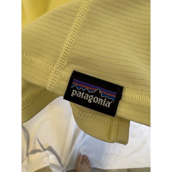 Patagonia Air Flow Lightweight Fast Drying Women T-shirt Sz M Yellow Athletic - Picture 3 of 10